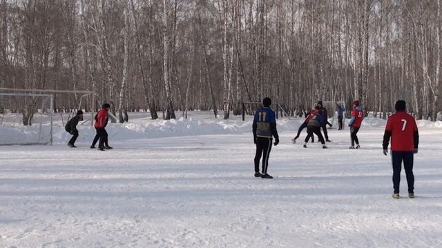 01 Гол Сайфуллина Раушана. (МФК КПРФ 2-1 ФК Урняк) смотреть онлайн
