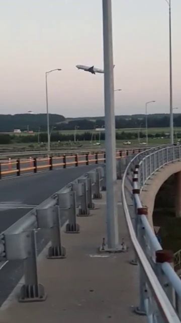 Взлёт Airbus A330 из Санкт-Петербурга смотреть онлайн