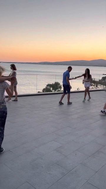 Танцы у моря. Геленджик смотреть онлайн