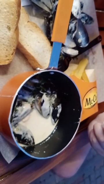 пробуем мидии :))) вкусно :))) Лазаревское 2022. #shorts #еда #вкуснаяеда #мидии #отдых #море смотреть онлайн