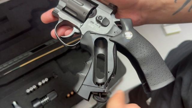 Револьвер смотреть онлайн