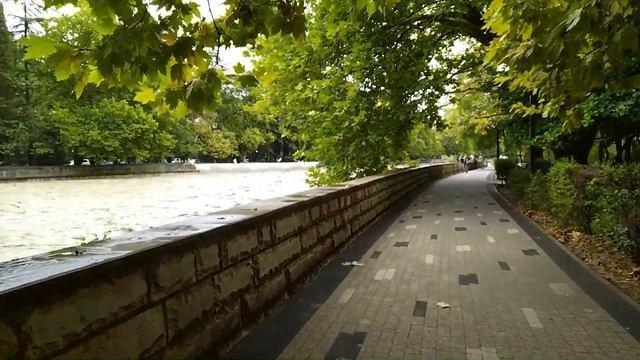 2024.07.23_после дождя_река Хоста, Сочи, Россия. Hosta river, Sochi Russia смотреть онлайн