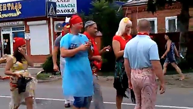Свадьба на дороге смотреть онлайн