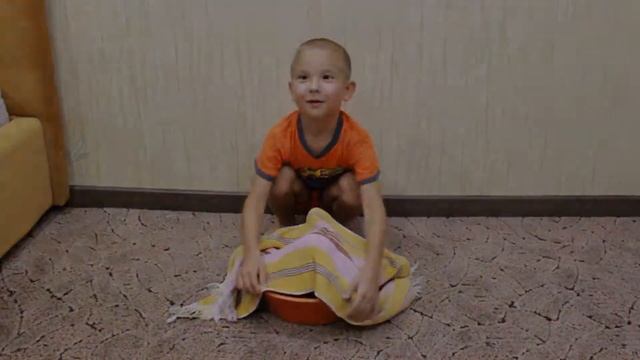 Колян бъет копилку смотреть онлайн