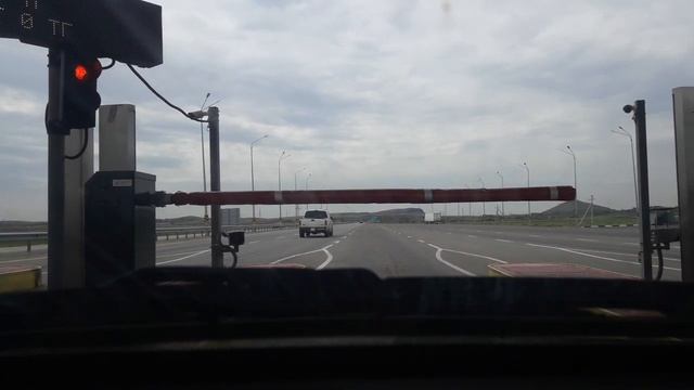 Жолдыбайчики - воры на платной дороге неподалеку от Темиртау смотреть онлайн