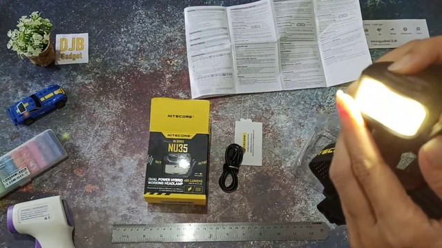 Unboxing Nitecore NU35 LED Headlamp Flashlight смотреть онлайн