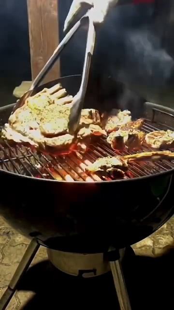 Баранья корейка в беконе #bbq #shorts #гриль #grill #баранина #бекон