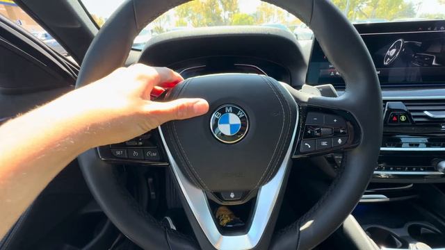 2021 BMW 540i Horn смотреть онлайн