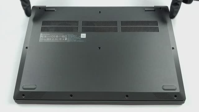 Разборка ноутбука Lenovo V15 смотреть онлайн