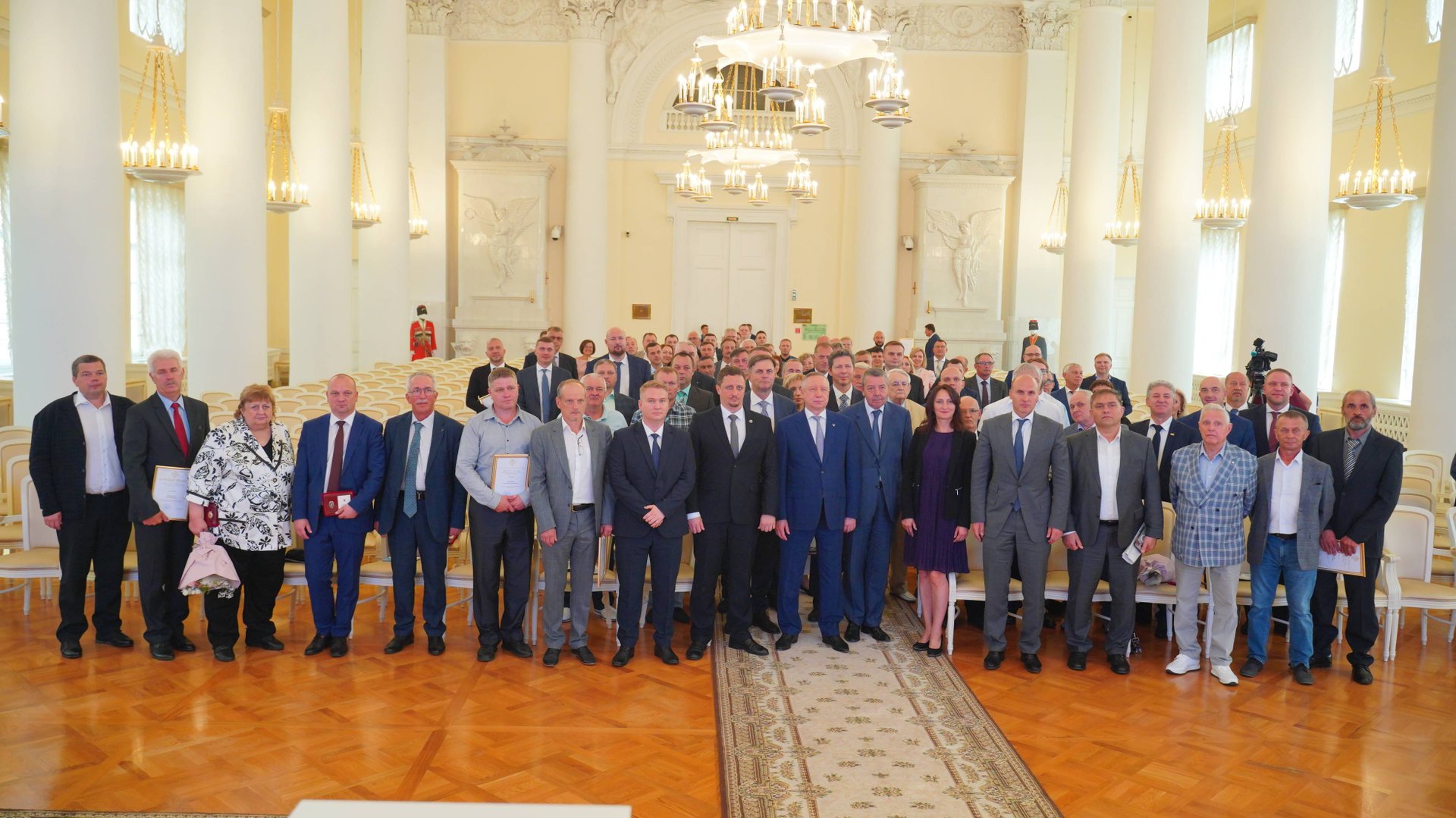 Награды строителям в канун профессионального праздника