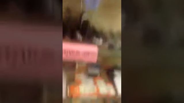 Прогулка по магазину смотреть онлайн