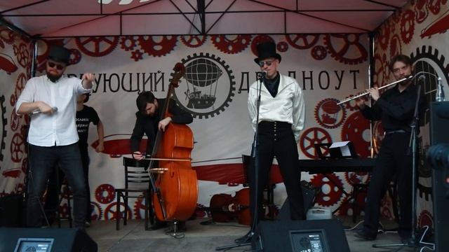 Дореволюцiонный советчикъ - Жандармы смотреть онлайн