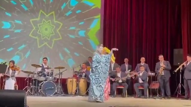 Таджикская песня «Тасадук». Концерт Таджикского симфонического оркестра в Москве.Ансамбль Санам. смотреть онлайн