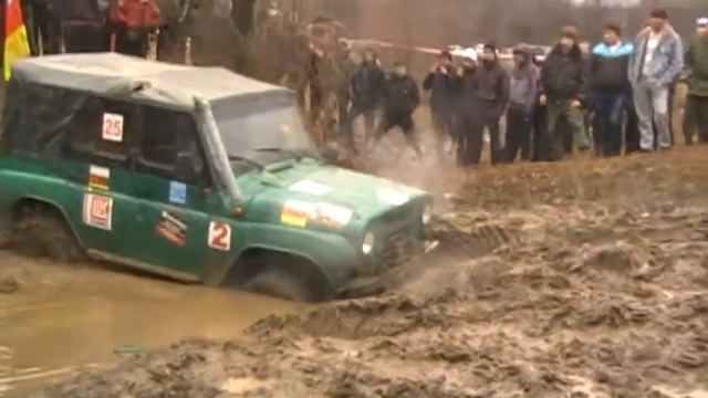 СБОРЫ 4Х4. Джип-спринт "Поход за звездами 2013" смотреть онлайн