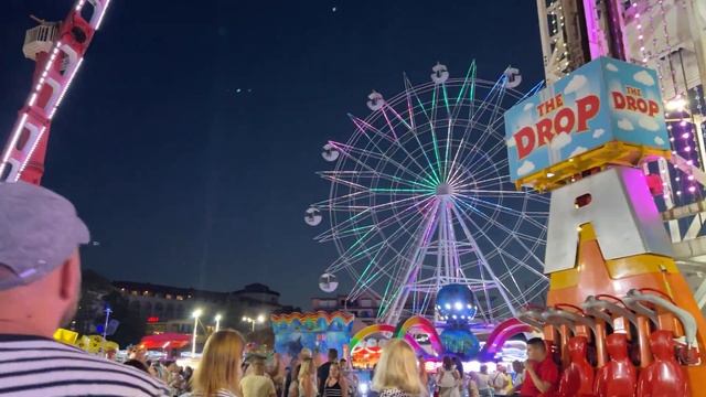 РАЗВЛЕЧЕНИЯ СОЛНЕЧНЫЙ БЕРЕГ Болгария Прогулка Отдых Аттракционы Отели Море Кафе Пляж Разгар сезона смотреть онлайн