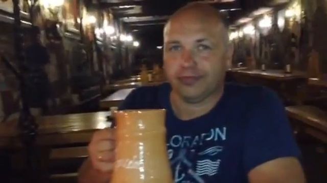 Ресторан Сир Ланселот в Будапеште смотреть онлайн