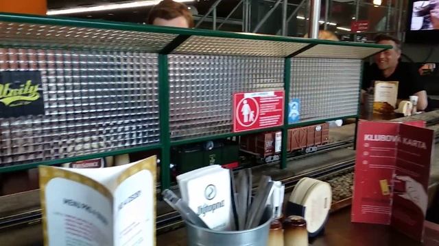 Прага. Кафе с поездами 3 смотреть онлайн