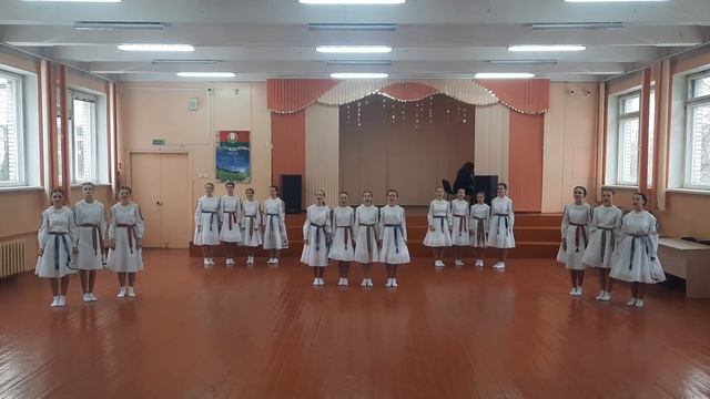 Средняя школа №43. хор "Эўфонiя" песня с сопровождением "Из далёких, из краёў" смотреть онлайн