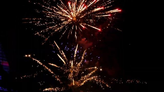 В Орске прошла крутая вечеринка на турбазе «Простоквашино» 3 смотреть онлайн