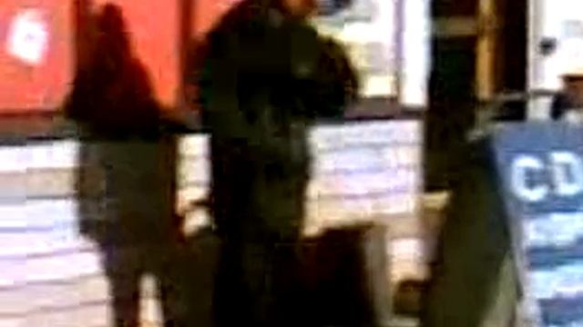 Пьянь танцует возле палатки cd dvd part 2.avi смотреть онлайн