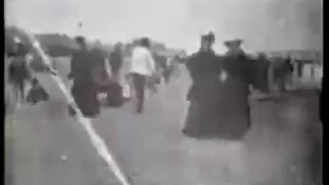 Берег в Брайтоне Brighton Beach ( 1896 год ) смотреть онлайн