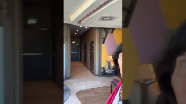 Hotel HAMPTON BY HILTON KRAKOV AIRPORT - уютно, комфортно, экономно смотреть онлайн