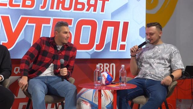 ISKRA LIVE | ДЕСЯТЫЙ ВЫПУСК | 13.12.22 смотреть онлайн