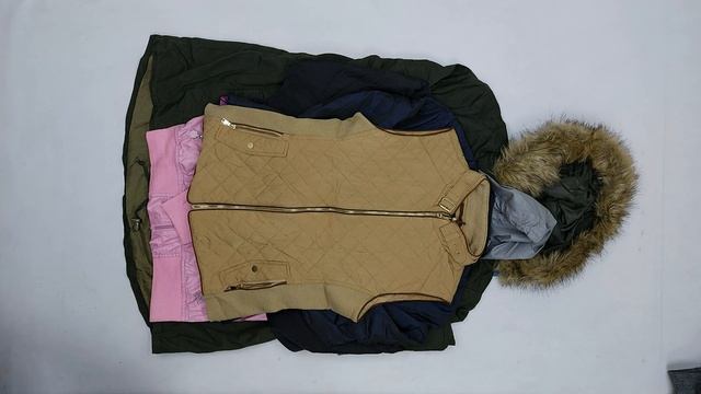 29146 Куртки легкие США В 1 пак (LIGHT ZIPPER JACKET) 24.7 кг, 10.85€/кг, 57 шт смотреть онлайн