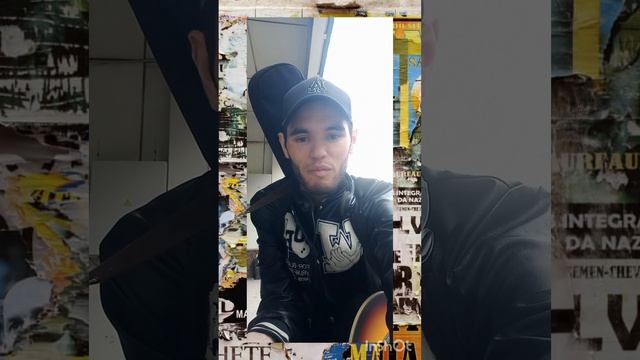 УЛИЧНЫЙ МУЗЫКАНТ в КАЗАХСТАНЕ - Астана / РЕАКЦИЯ ПРОХОЖИХ на ПЕСНИ смотреть онлайн