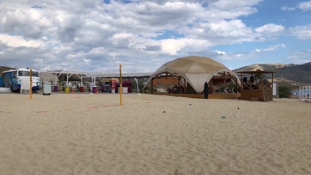 По Крыму пешком. Меганом. Таврида-Арт. Пляжи и новая набережная. Заброшенный теплоход смотреть онлайн