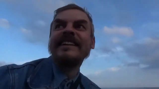 Прогулка по набережной Ялты, от блогера Алекса, 08.05.17 смотреть онлайн