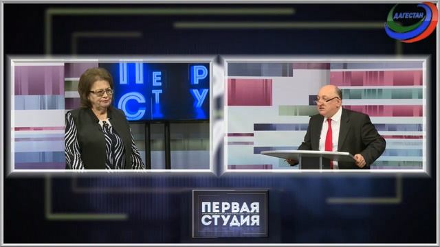 Первая студия смотреть онлайн