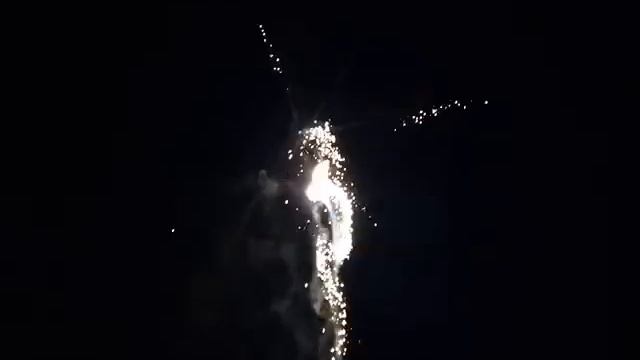 Салют за 2000 рублей -Неплохо Салюты на ленинградке р.ф смотреть онлайн