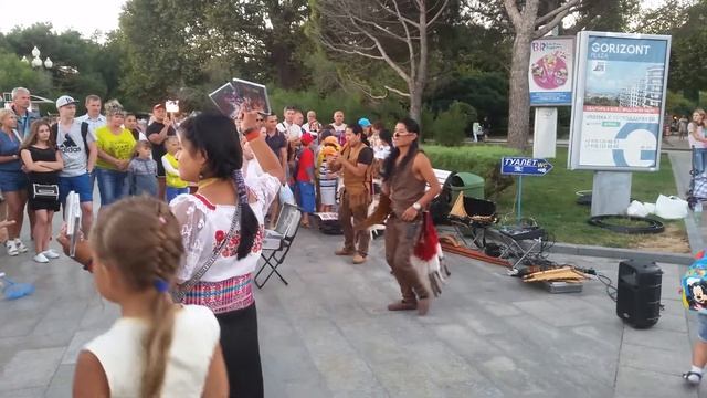 Выступление группы Inca Sol на набережной в Ялте смотреть онлайн
