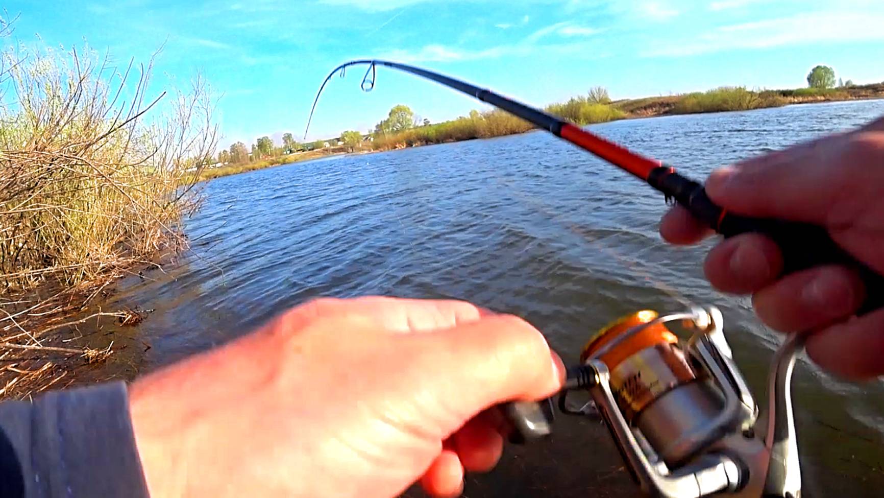 Рыбалка на СПИННИНГ 2025! Ловля щуки весной ! Блесна на щуку! смотреть онлайн