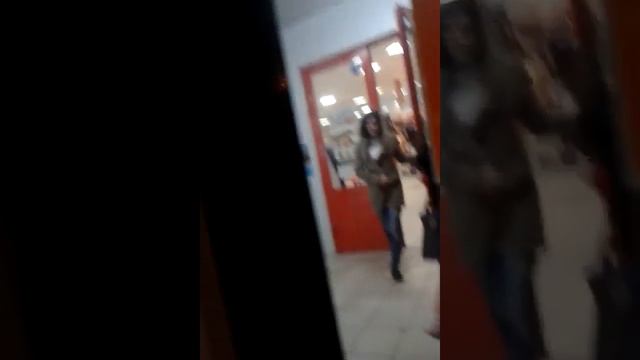 Пьяная тётка загребает) смотреть онлайн