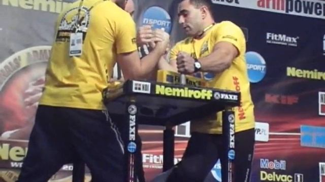 Alik Kachmazov vs. Rustam Babayev - Right Semi -86 - Nemiroff 2010 - World of Armwrestling.com смотреть онлайн