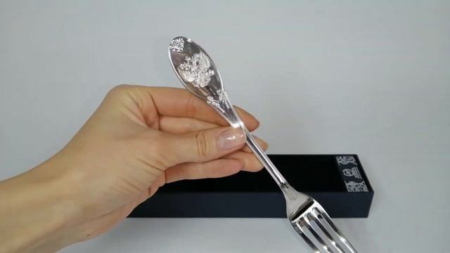 Серебряная столовая вилка «Единство» 252ВЛ01001 смотреть онлайн