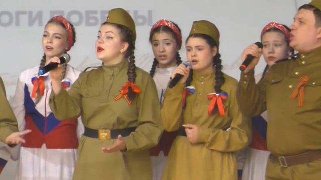 Ансамбль Узорица и Ансамбль Узорица (дети)
Ленинградская область