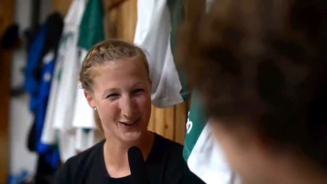 VfL-Sommerpauseninterview mit Julia Renner смотреть онлайн