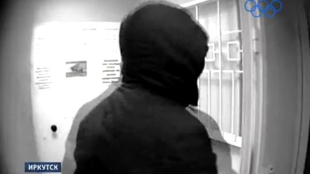 Сотрудница Ломбарда Предотвратила Ограбление. 2013 смотреть онлайн