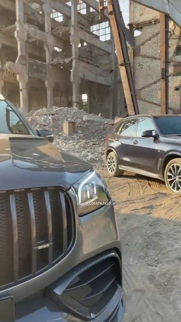The Mercedes AMG GLS 63 with Winner widebody kit &BMW X5 #short смотреть онлайн