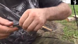 Разведение огня с помощью палки