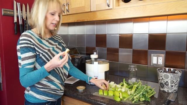 Juicing Recipe: Tummy Tune-Up