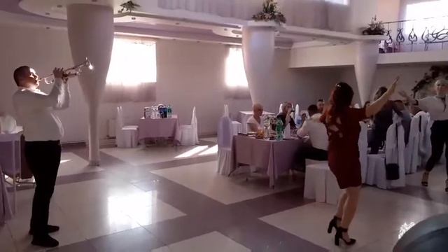 ВАЛЬ ИГОРЬ 🎺🇺🇦👍ДЕБЮТ РЕСТОРАН -"ВАГНЕС"-ВП🎺🇺🇦😎 смотреть онлайн