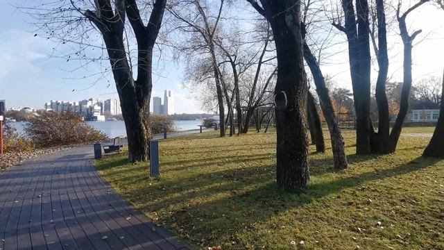 Покровский Берег в Москве – чудное место. Поезжайте и проверьте! Сегодня жара +14°С в ноябре// 2023 смотреть онлайн