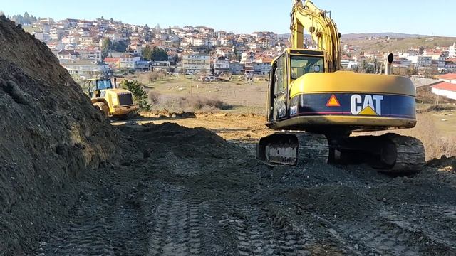 Caterpillar 966H смотреть онлайн