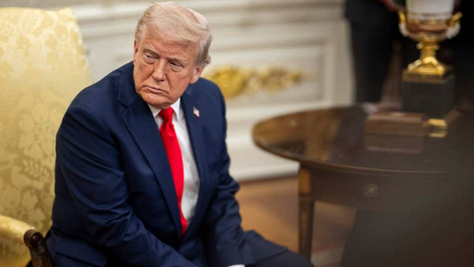 Bloomberg: МВФ ухудшит прогноз роста мировой экономики из-за пошлин Трампа