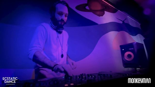 Monkeyman DJ Set @ Experiência Ecstatic Dance Floripa - Indoor Pool - Selina Praia Mole смотреть онлайн