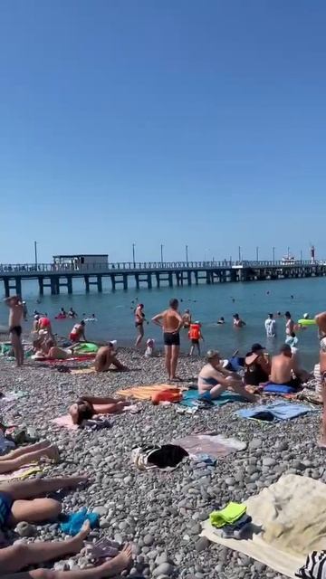 9-30 по Москве Сочи Лазаревское 6.07.2022 пляжи битком и жара 🥵 водичка норм 👌 смотреть онлайн